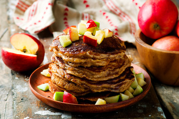 Apples pancakes with marple syrup