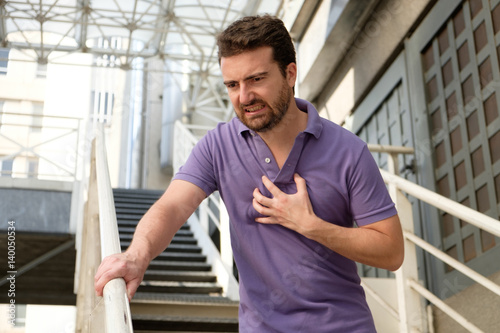 Fotomural Man suffering for a bad heart attack