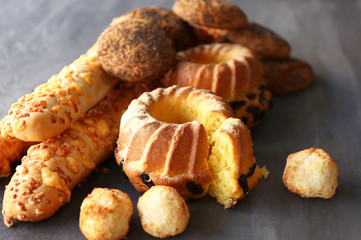 Canvas Print - Bakery products on table