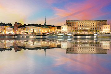 Poster - Sunset view of The Royal Palace in Stockholm. (Sweden)