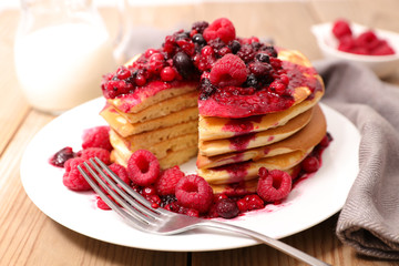 Wall Mural - pancake with berry fruit