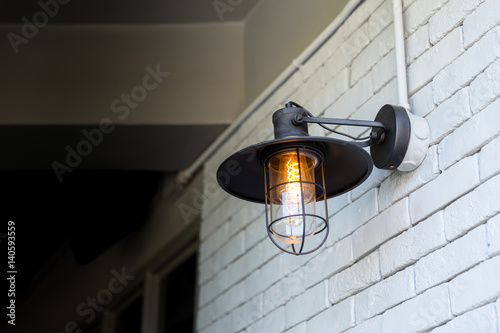 Vintage Style Hang Wall Light Bulb Cafe Decoration Outdoor