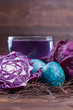 natural easter egg dyeing turquoise with red cabbage