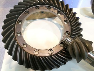 gear with conical coupling