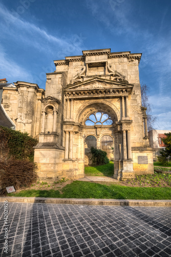 antyczny-portal-saint-martin-w-epernay-francja