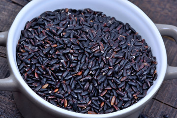 Wall Mural - Rice in a pot on table