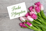 Fototapeta Panele - Tulpen und Karte: Frohe Pfingsten