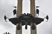 Detalle Monumento A Colón En Sevilla