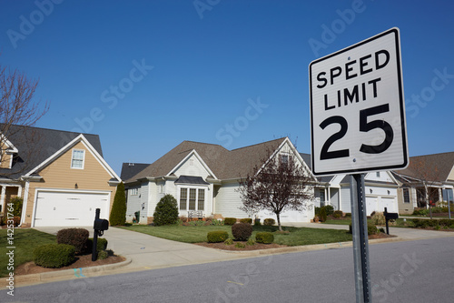 Fotomural White rectangular road sign about 25 miles speed limit