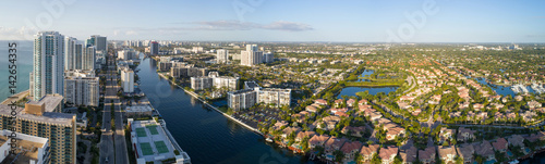 Fotografía  Aerial image of Hollywood Florida