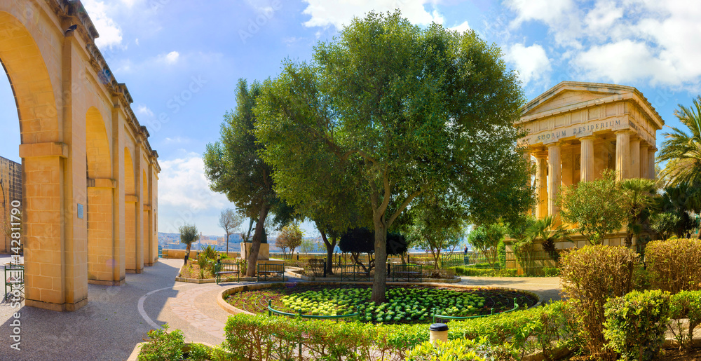 Obraz na płótnie Malta Valletta Lower Barrakka Gardens Panorama Alexander Ball Temple w salonie