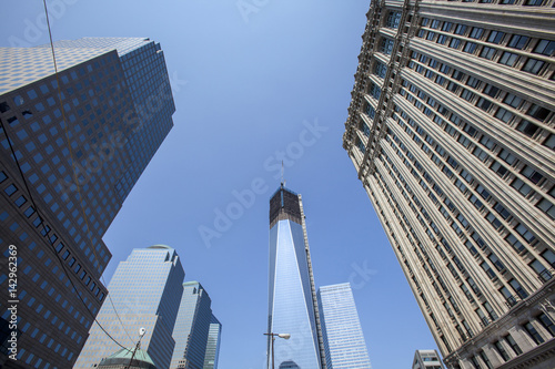 Αφίσα NEW YORK CITY - August 30: The construction of NYC's World Trade Center towers as seen on August 30, 2012