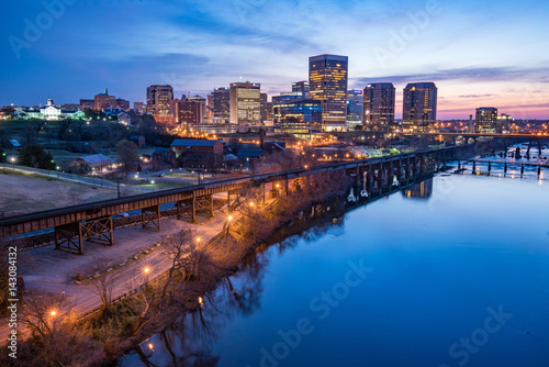 Fotografía Richmond, Virgina Night Skyline