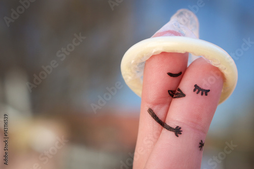 Fotografía Finger art of a Happy couple