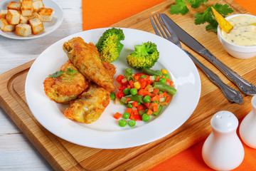 Sticker - fish fillets with mix of steam cooked vegetables