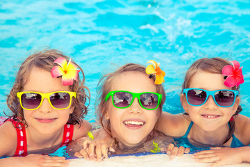 Sticker - Happy children in the swimming pool