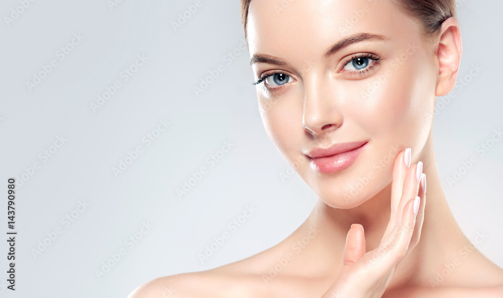 Beautiful Young Woman with Clean Fresh Skin look away .Girl beauty face ...