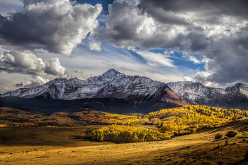 Wall Mural - Colorado's Mount Wilson at autumn