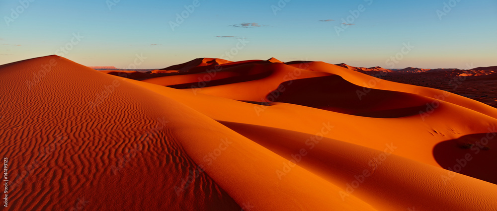 Sand dunes in the Sahara Desert, Merzouga, Morocco - obrazy, fototapety, plakaty 