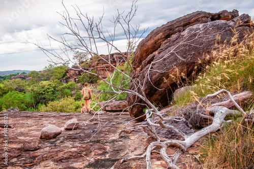 Fotografia, Obraz Bushwalking in Kakadu National Park, Northern Territiry, Australia