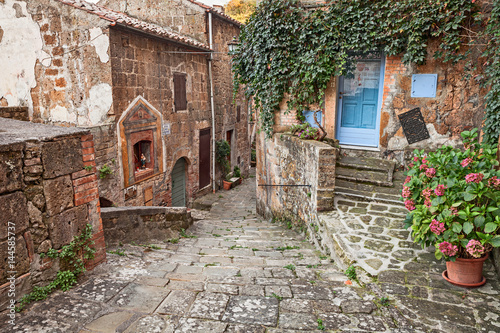 wloska-uliczka-w-starym-miescie-sorano