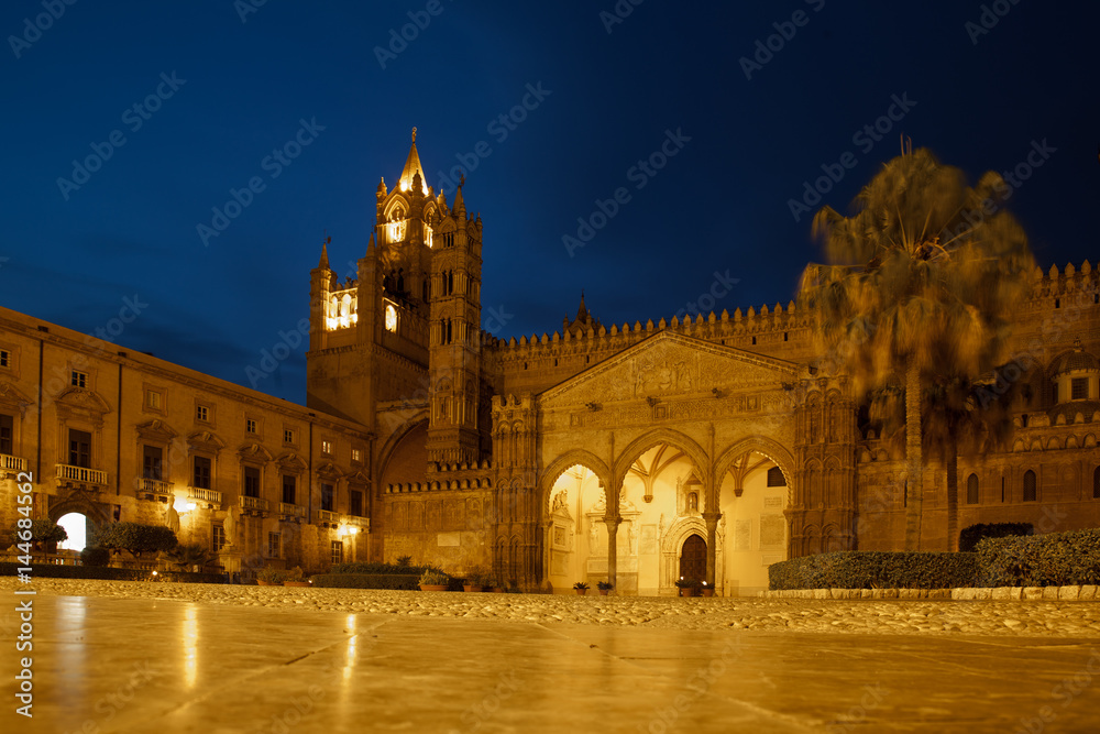 Palermo by night - obrazy, fototapety, plakaty 