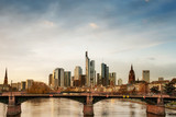Fototapeta Mosty linowy / wiszący - Frankfurt am Main skyline