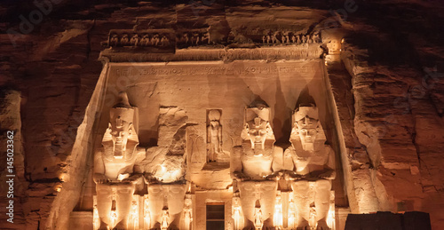 Abu Simbel - Ramses II Poster Mural XXL