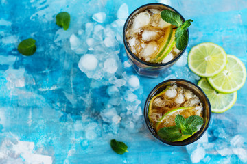 Cuba libre cocktail