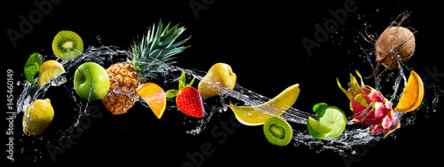 Dekoracja na wymiar  owoce-z-pluskiem-wody