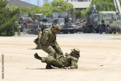 格闘する陸上自衛隊員 レンジャー隊員 Stock Photo Adobe Stock