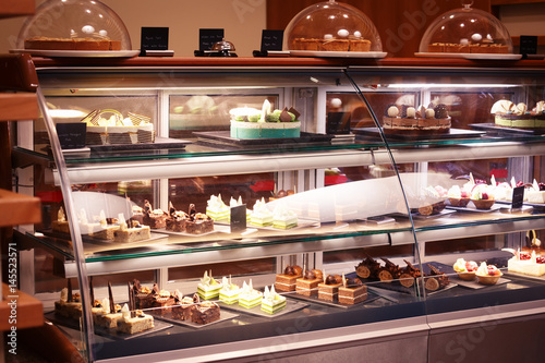 Cuadros en Lienzo Confectionary shop display background