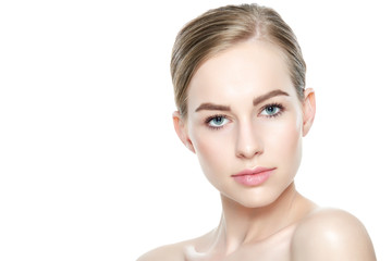 Wall Mural - pretty girl with blue eyes and blond hair, with naked shoulders, looking at camera smiling. model wi