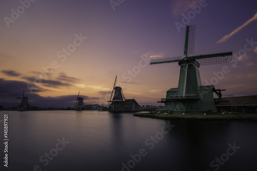 Windmills in Zaanse Schans, a collection of well-preserved historic windmills an Plakát