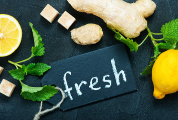 Canvas Print - fresh ingredients for tea