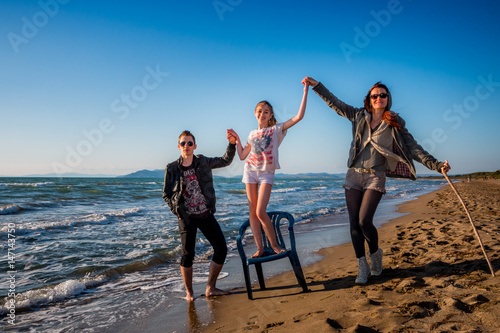 En Famille Sur La Plage Dorbetello En Toscane Buy This