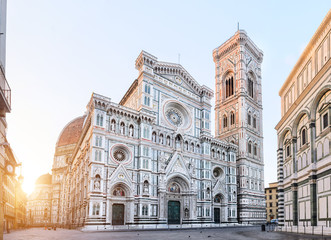 Wall Mural - Florence Cathedral Santa Maria del Fiore sunrise view, Tuscany, Italy