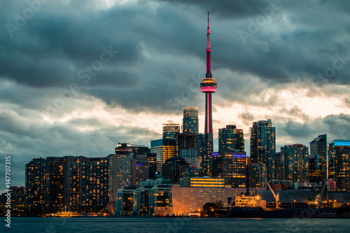 Plakat Toronto Skyline, przechodząc Storm