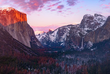 Red Sunset Over Tunnel View