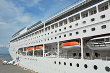 Cruise Travel Ship