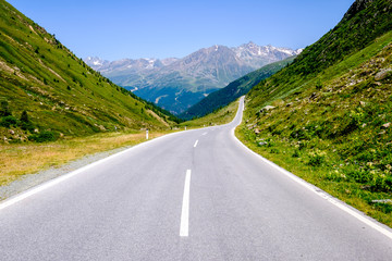 Canvas Print - country road