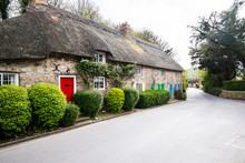 Thatched Cottage English Village House 