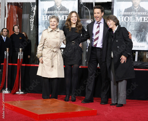 The Wealthy Hunk Robert Downey Jr And His Troubled Birth Family