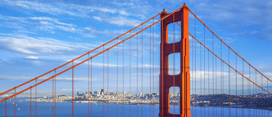 Wall Mural - Golden Gate Bridge and downtown San Francisco