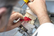 © mmphoto - Dentaltechniker bei der Arbeit