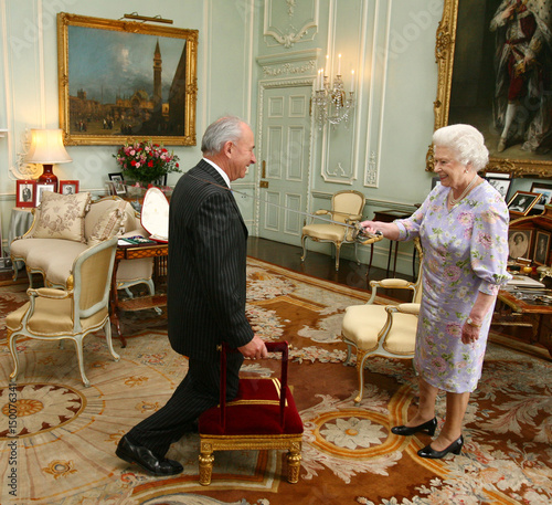 Britain S Queen Elizabeth Confers The Honour Of Knighthood