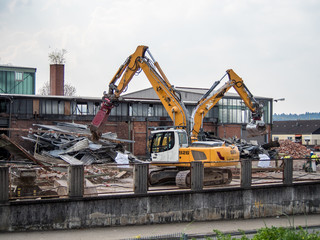 Gebäude Abriss mit Bagger