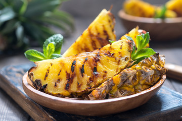 Wall Mural - Grilled pineapple slices