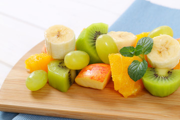 Canvas Print - fresh fruit salad