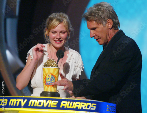 Actress Kirsten Dunst Wins At 2003 Mtv Movie Awards Buy This